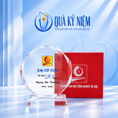 Biểu trưng pha lê bát giác phi 12 cạnh hộp đỏ trên nền Quà Kỷ Niệm